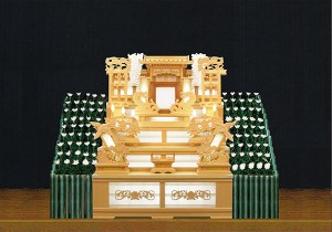 ４号白木祭壇